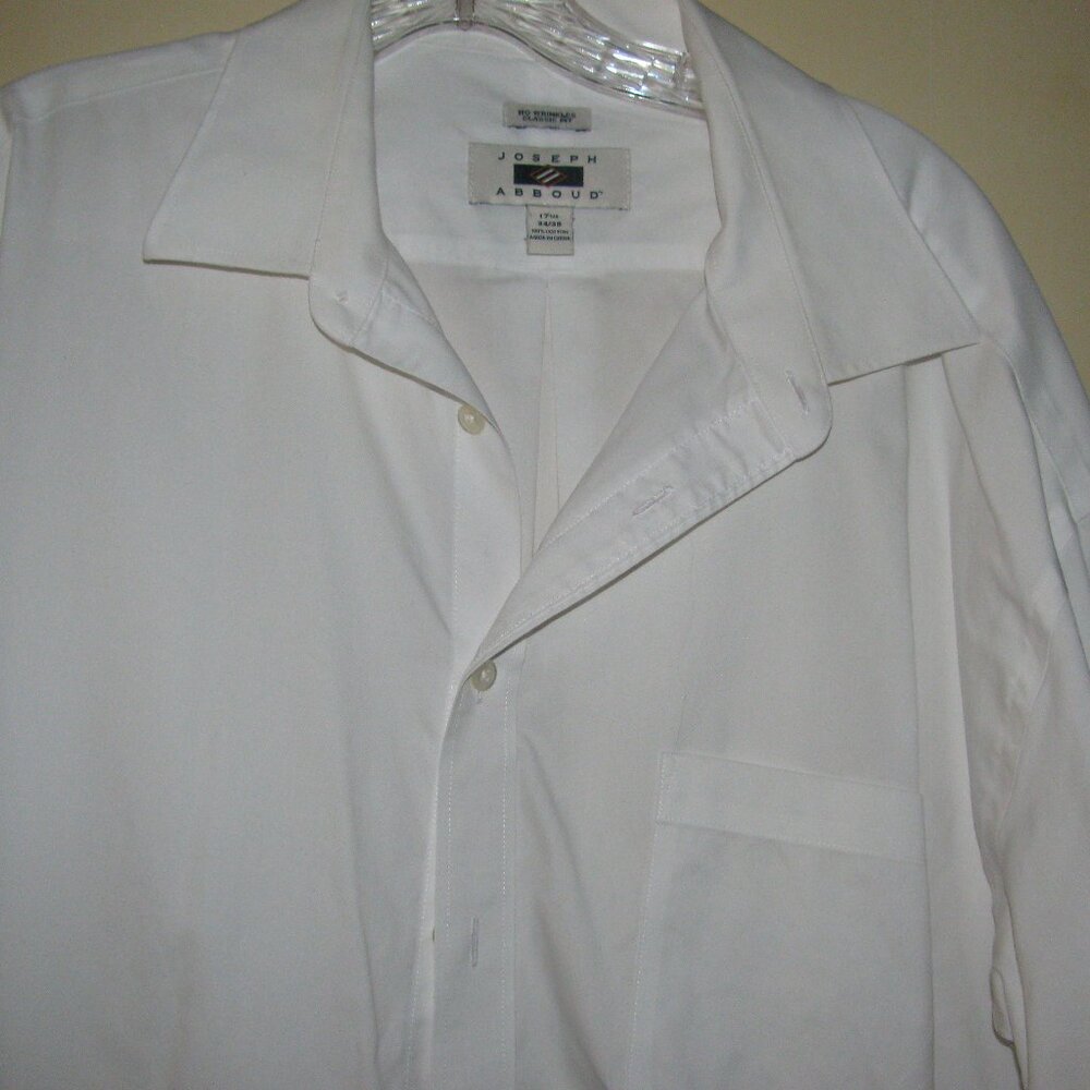 UNISEX - NO WRINKLES - CLASSIC FIT - SHIRT - SIZE 7 1/2 OR 34/35